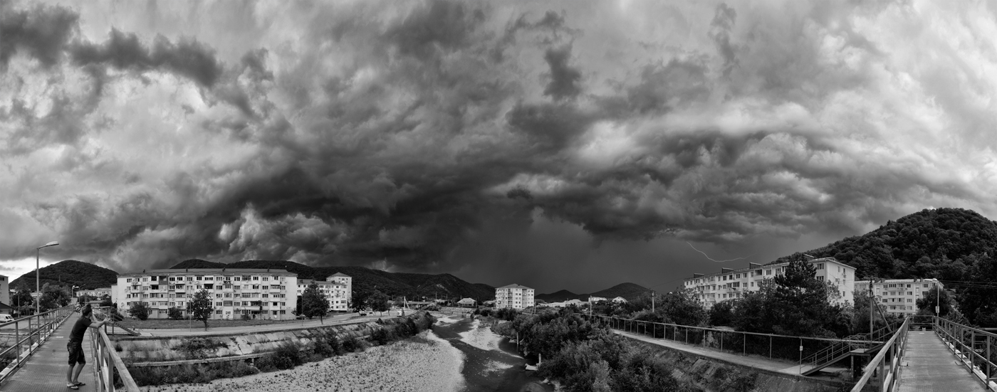 Гроза приближается