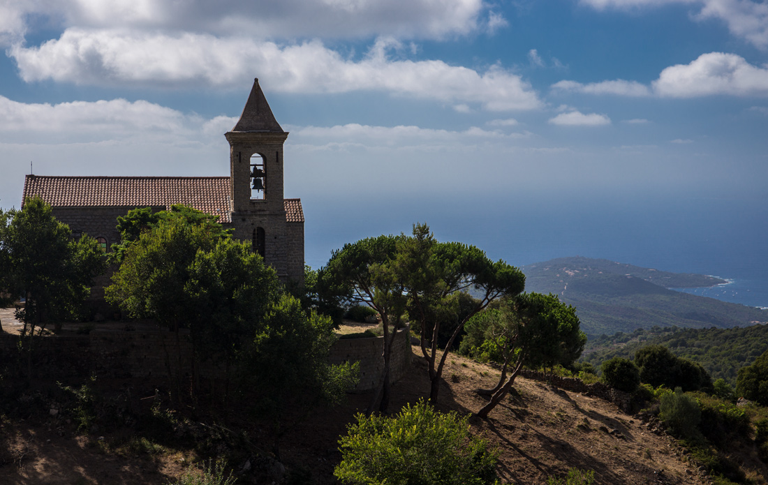 Часовня в горах