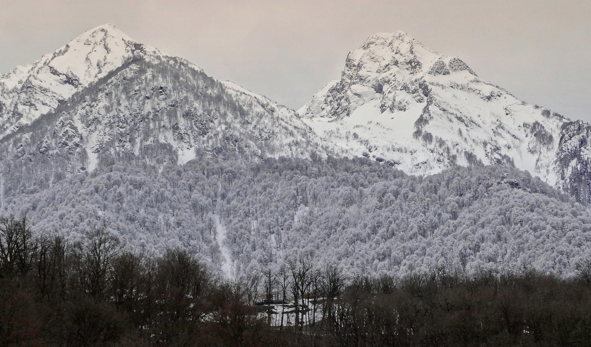 За ночь горы засыпало снегом