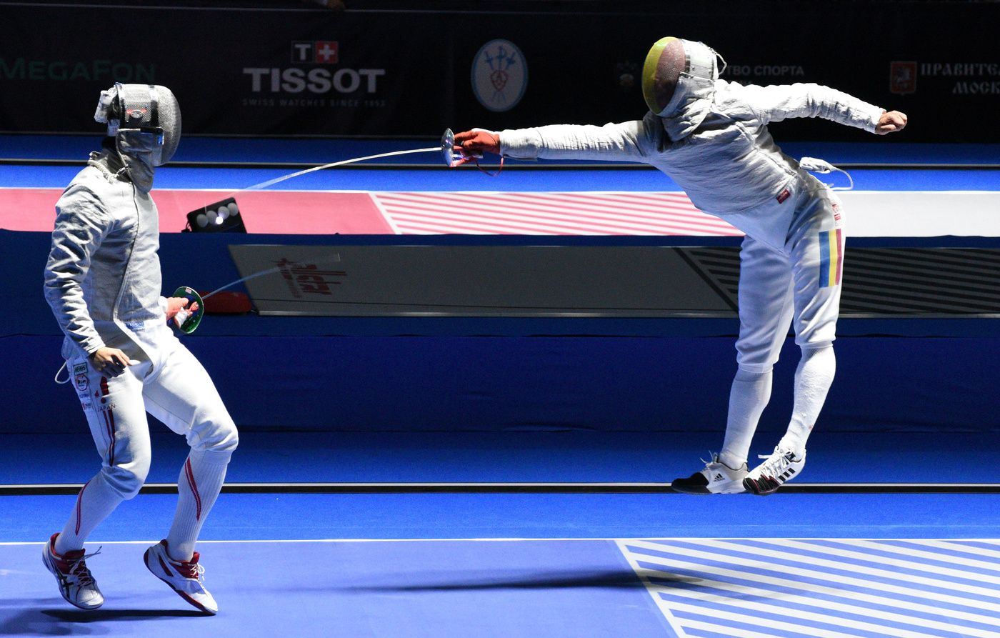 Момент "воздушной" атаки ...