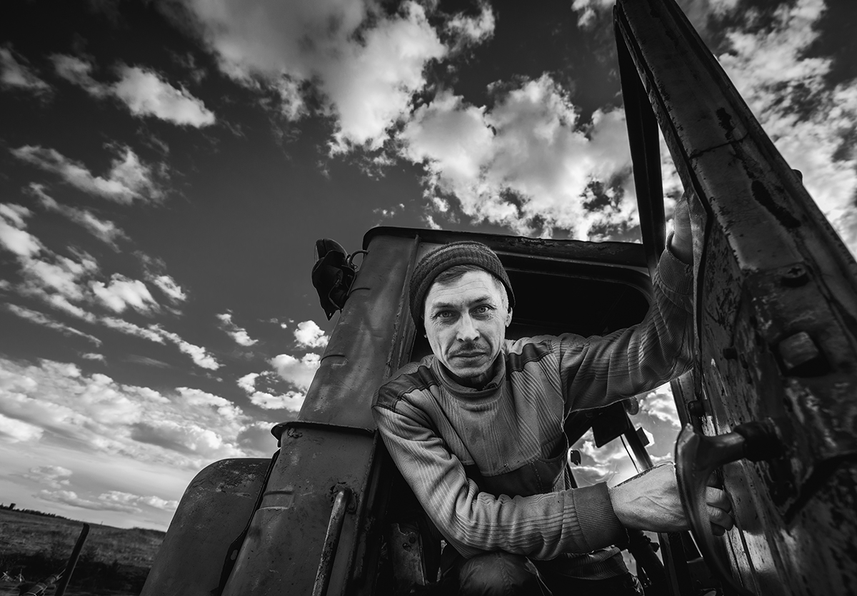 Тракторист...