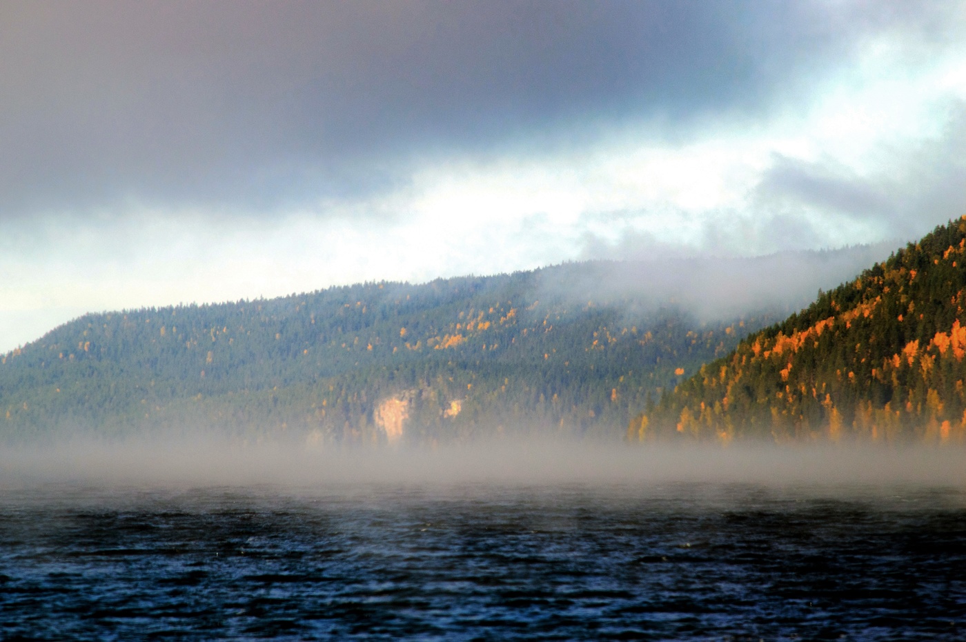 Там за туманами.......