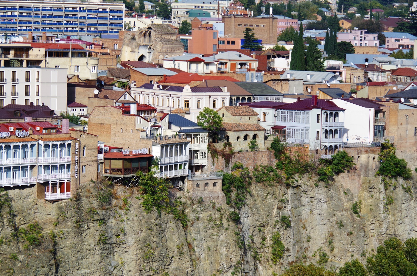 Районы, кварталы, жилые массивы