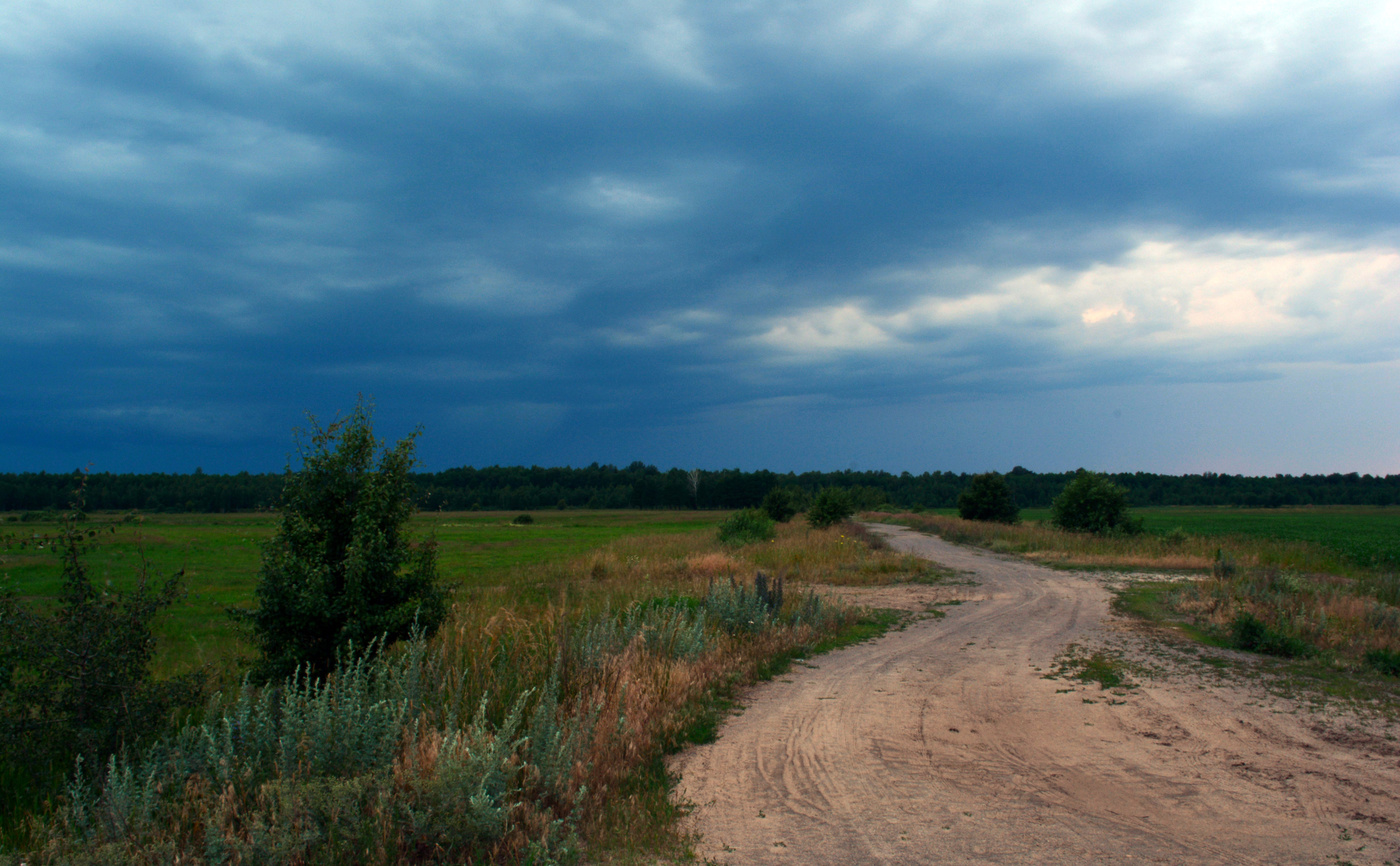 Время вечерней грозы