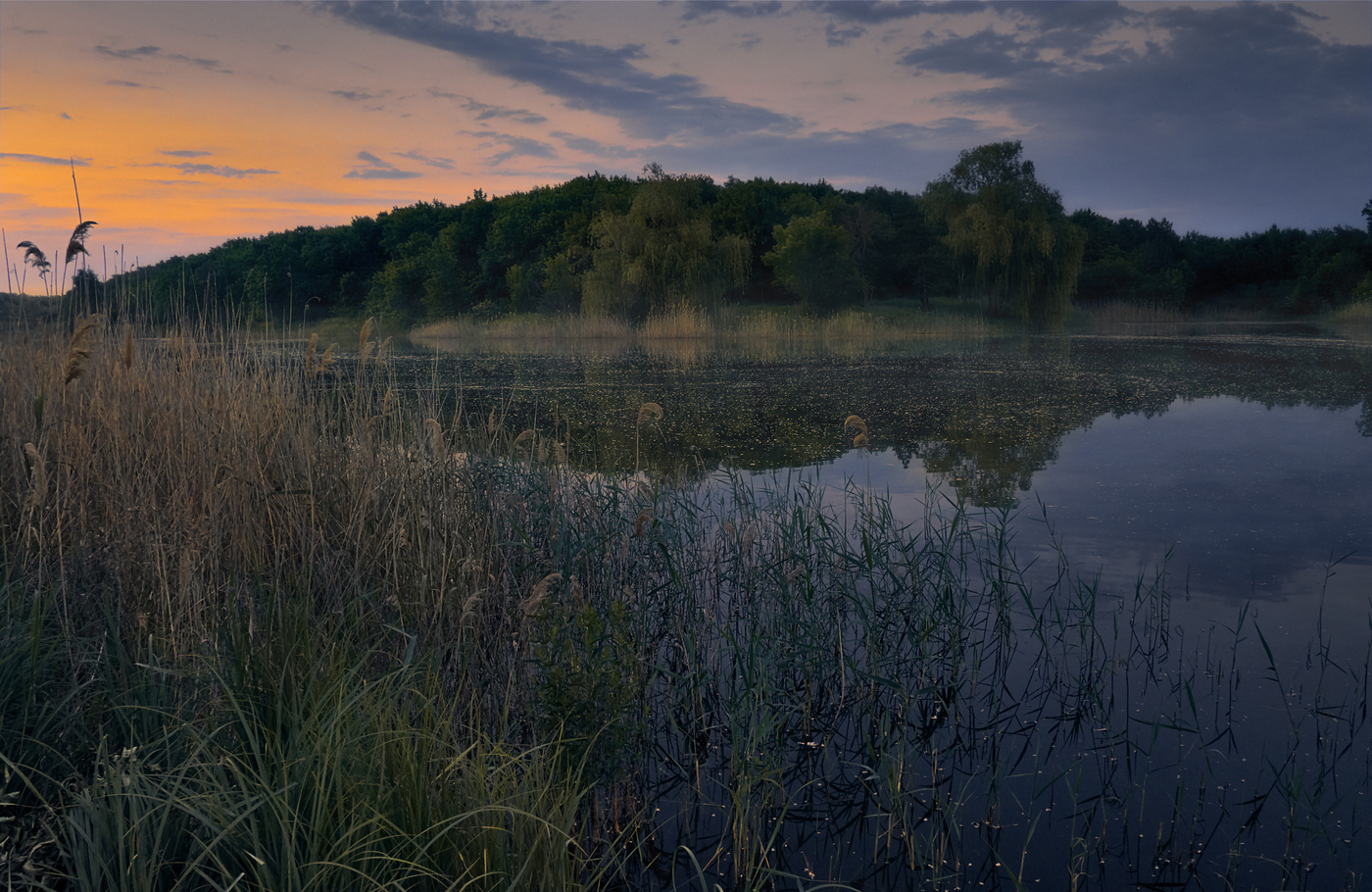 Первым делом - съёмка, ну а затем - рыбалка.