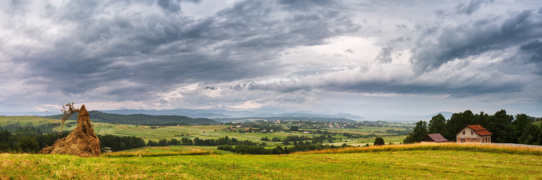 Под июньским небом