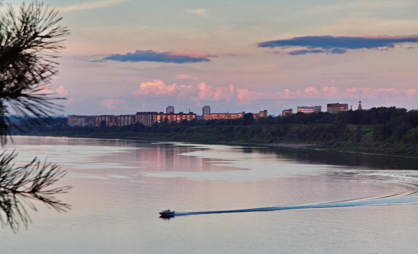 *НА ЗАКАТЕ.**