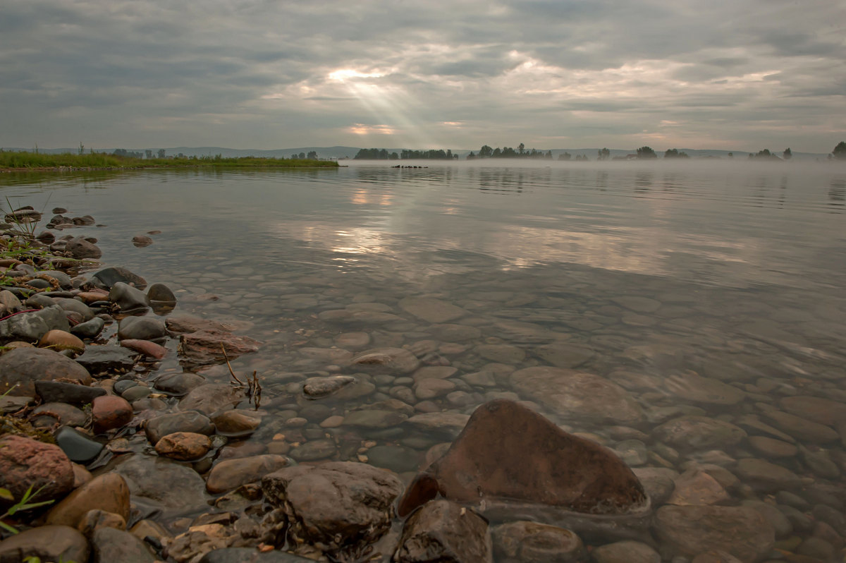 Утренний рассвет в непогоду