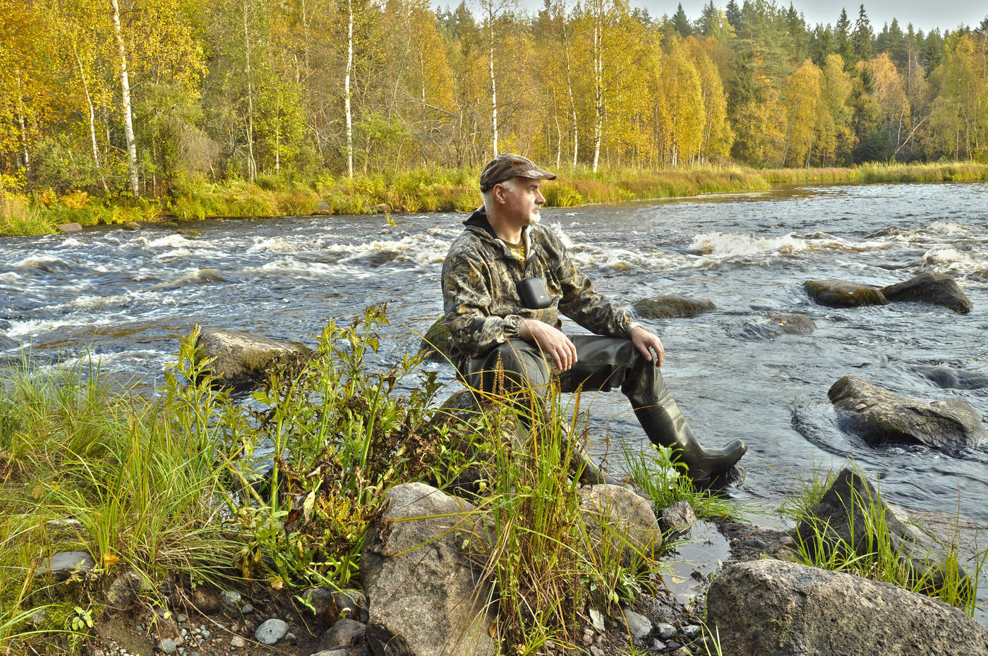 На речных перекатах