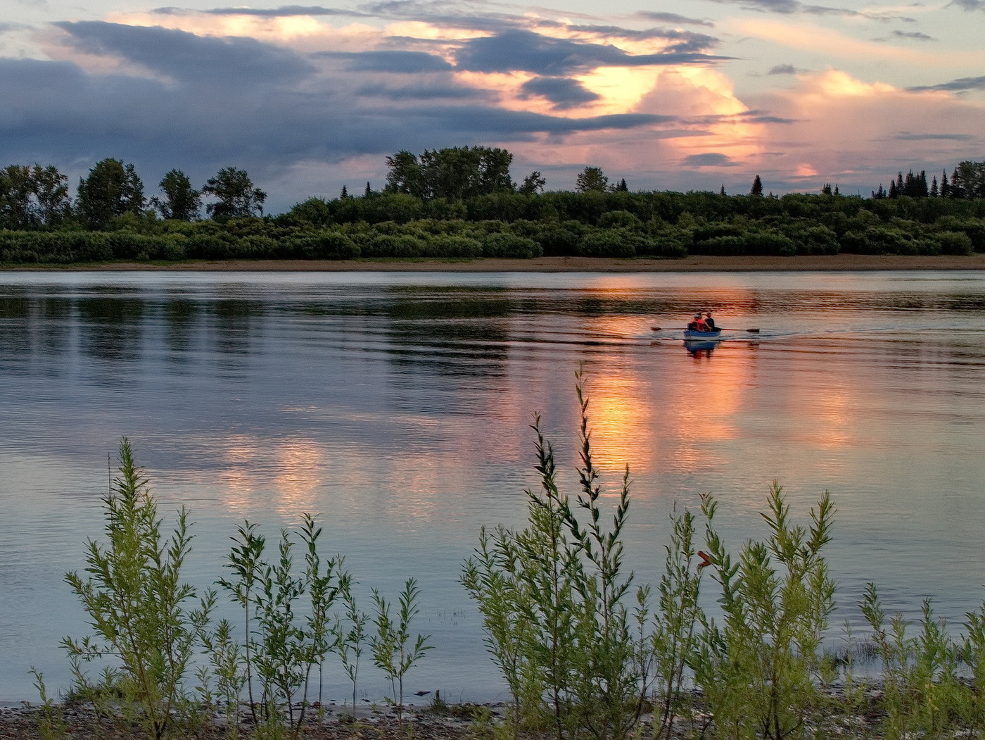 ЛЕТНИЙ ВЕЧЕР.**