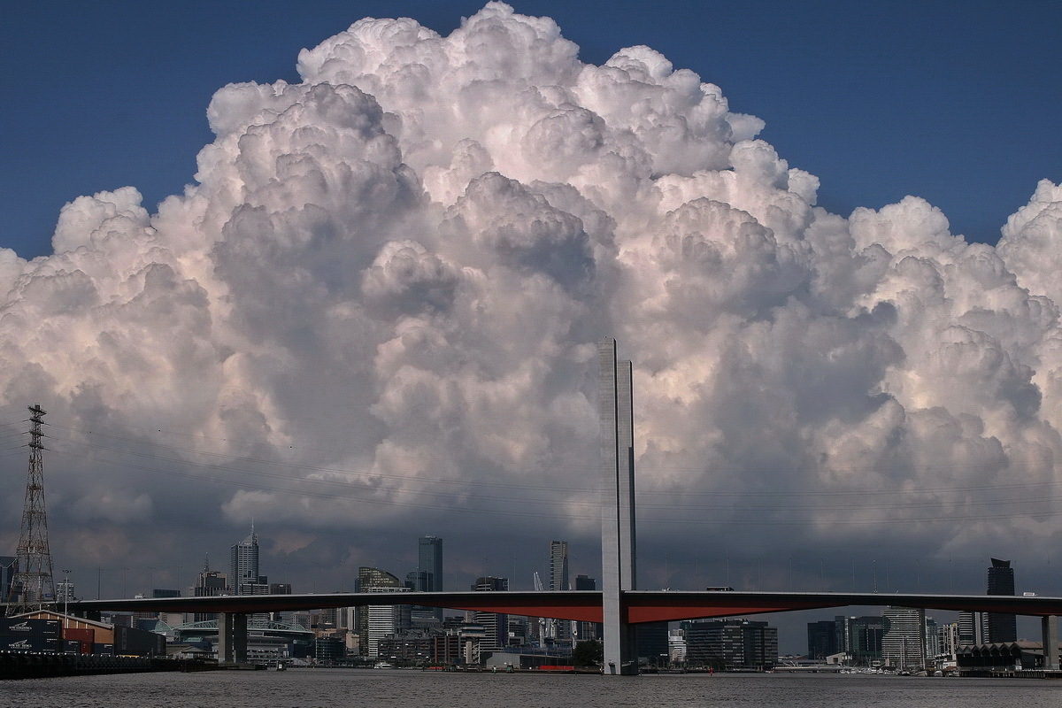 отдыхала тучка