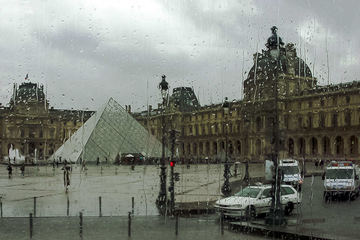 Хмурый день