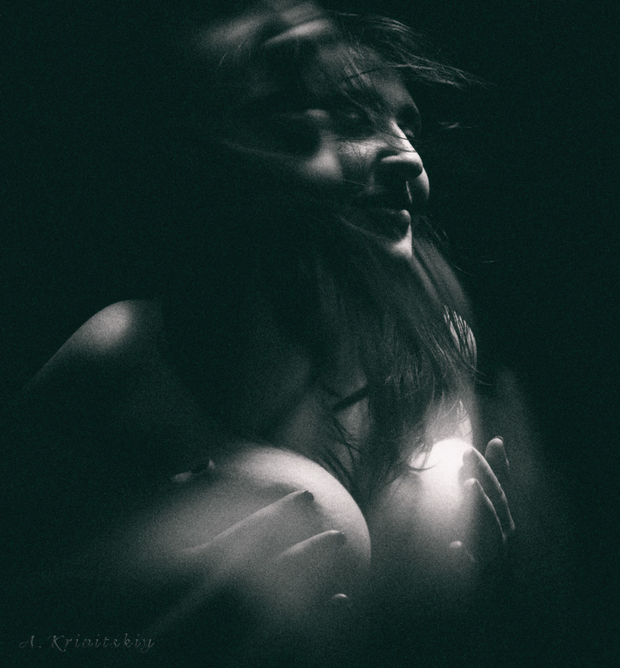 Способность художника к перевоплощениям определяет продолжительность его творческой жизни. The artis