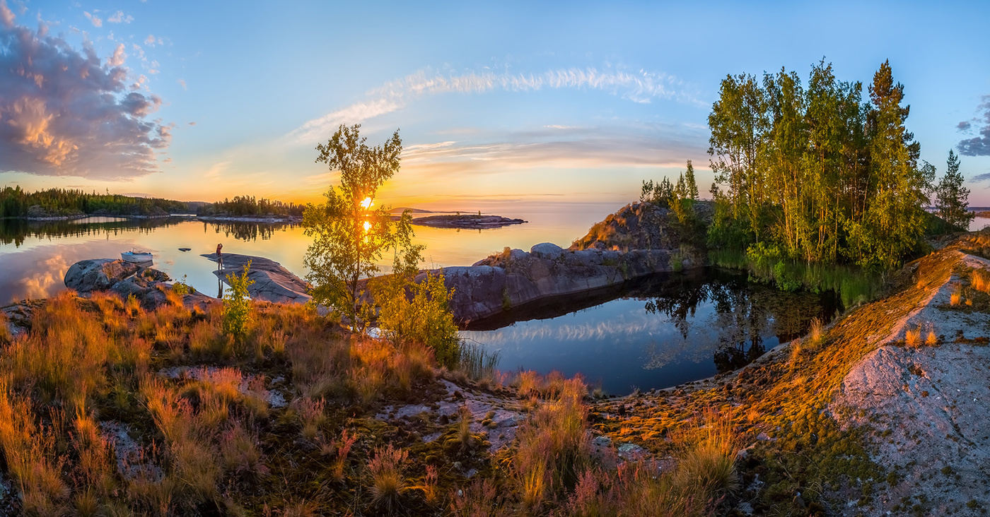 Остров с озером