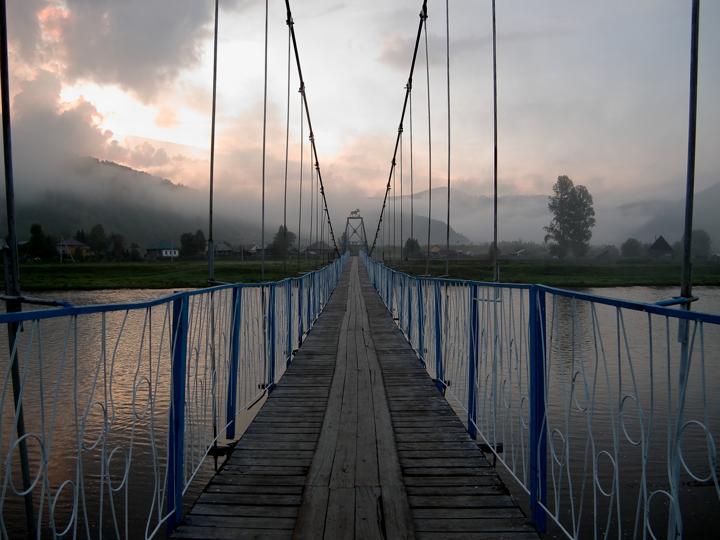 Соединяя берега реки Мрассу