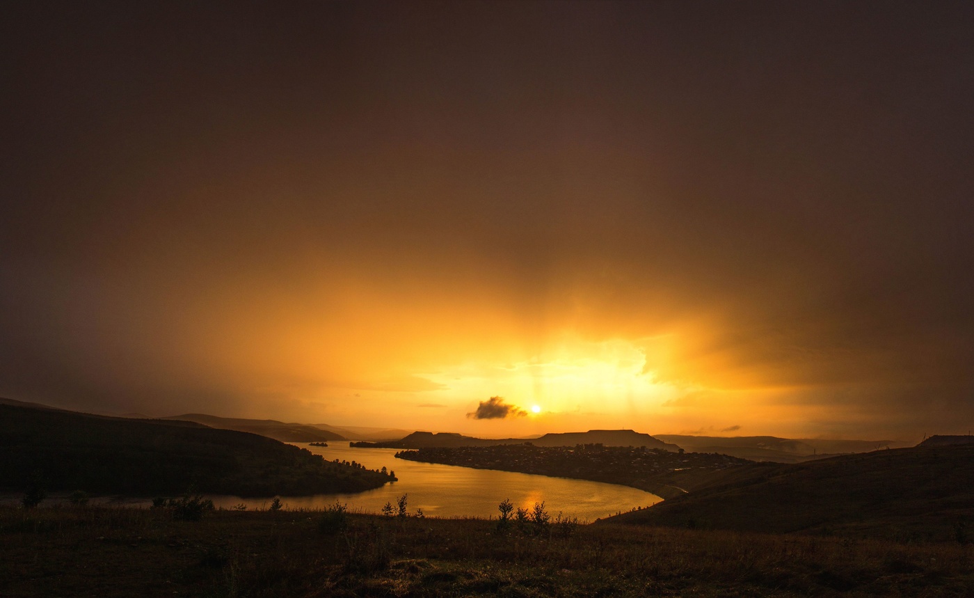 Закат и Дождь