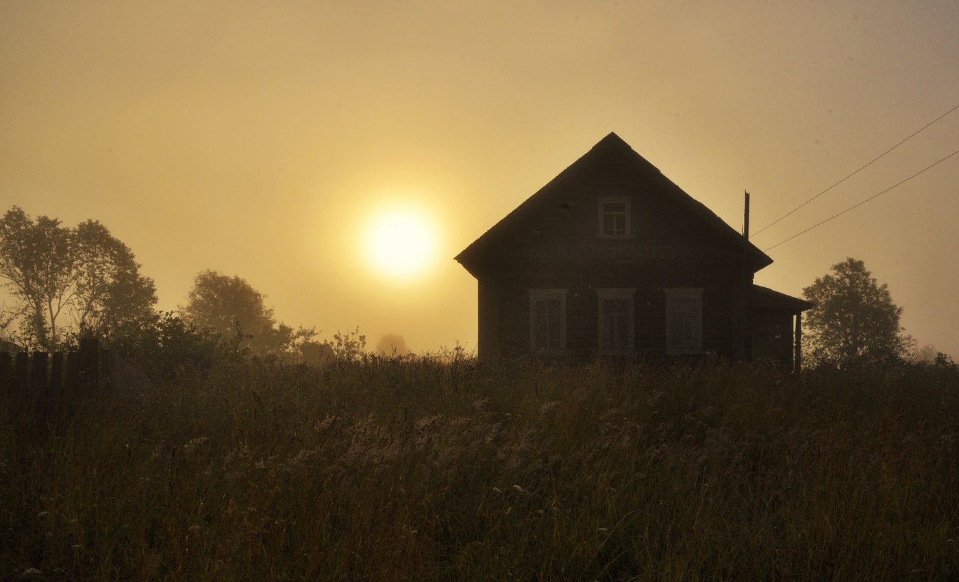 "Петух свой окрик прогорланит ..."