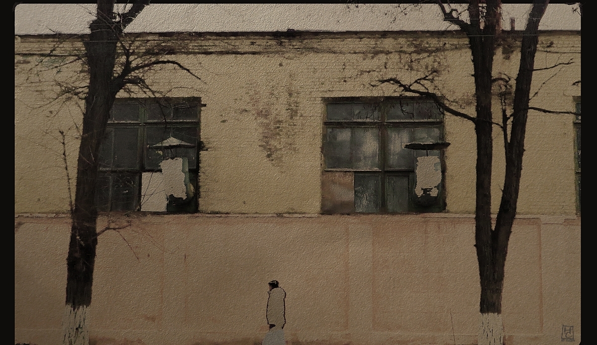 вдоль забора