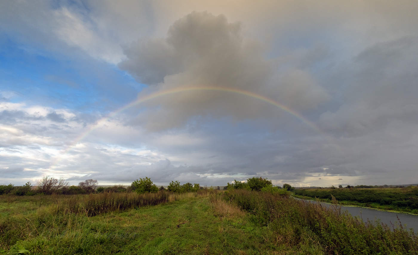Соединяет берега