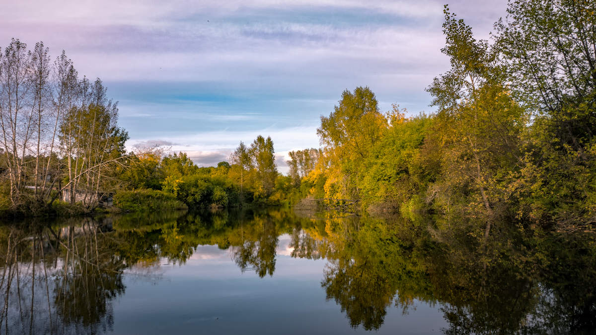 осенее озеро