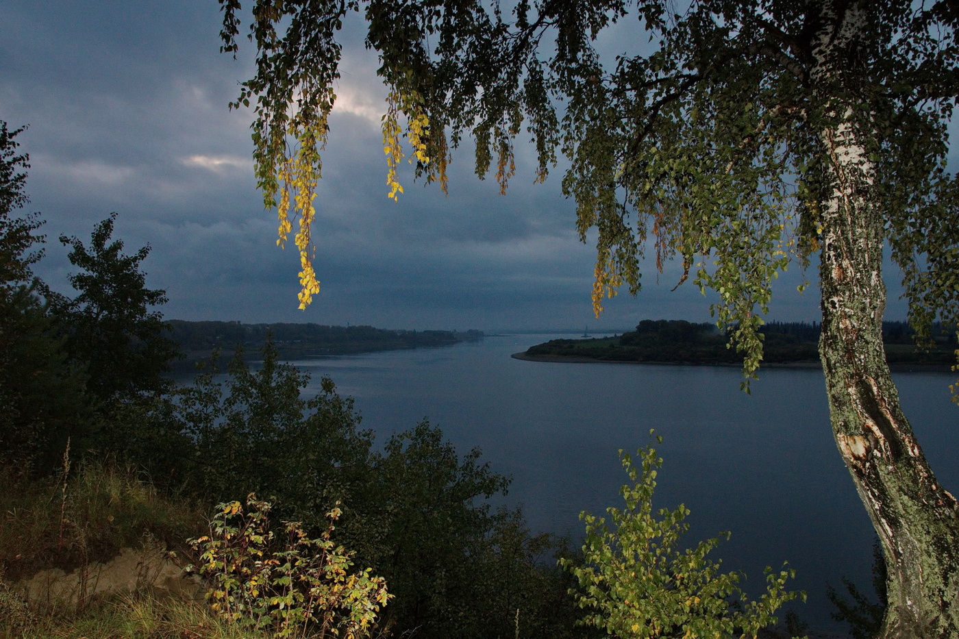 СЕНТЯБРЬСКИЕ СУМЕРКИ.