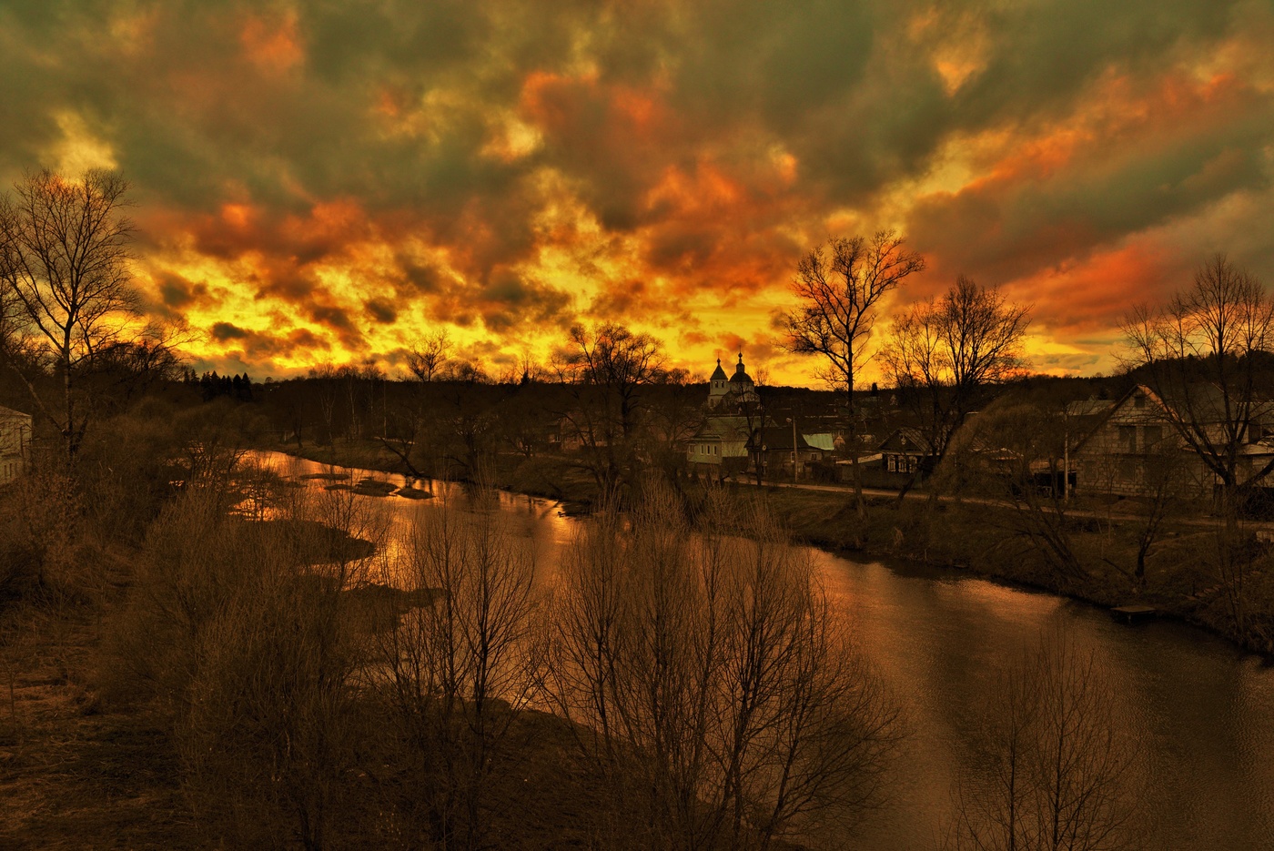 После захода солнца ...