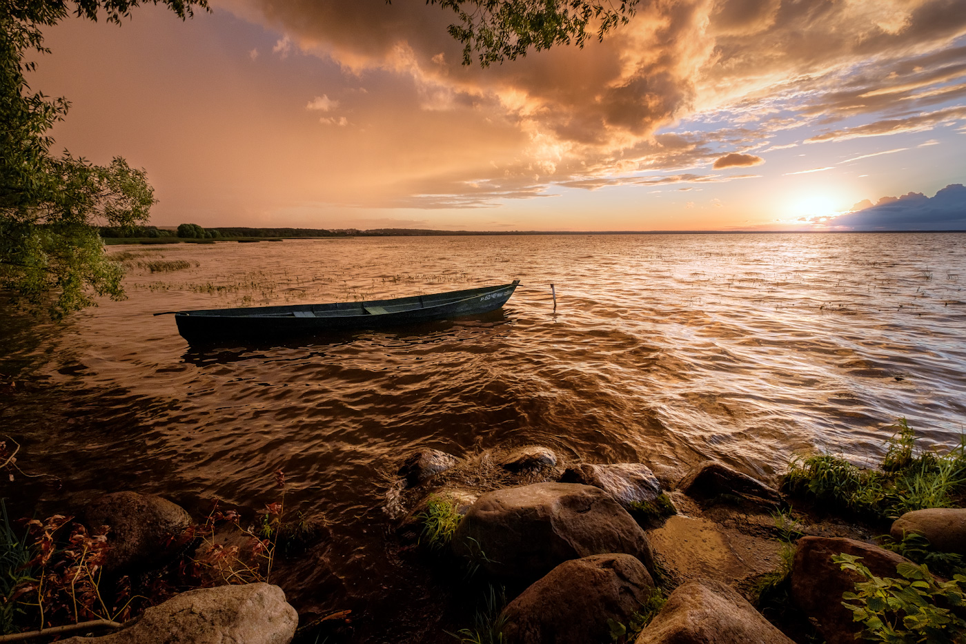 Лодка на Плещеевом