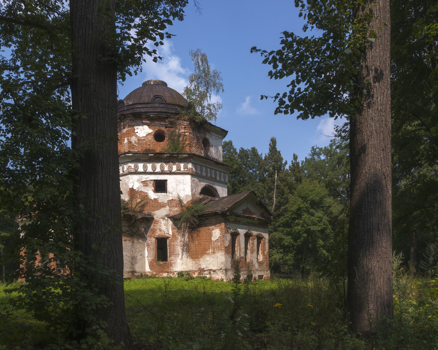 Храм в честь Покрова Пресвятой Богородицы