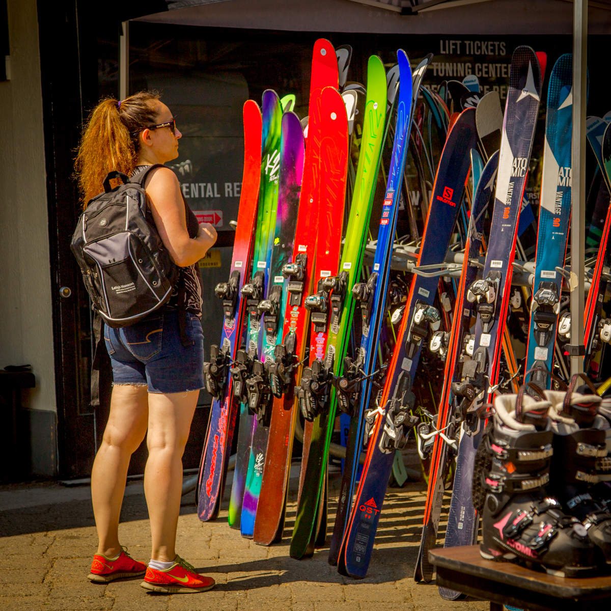 Готовь лыжи летом