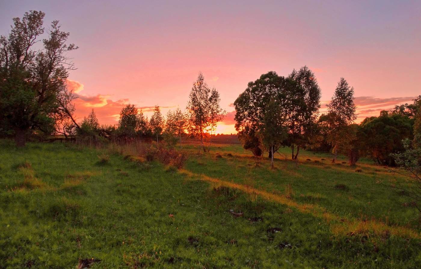 Пылает вечерняя заря