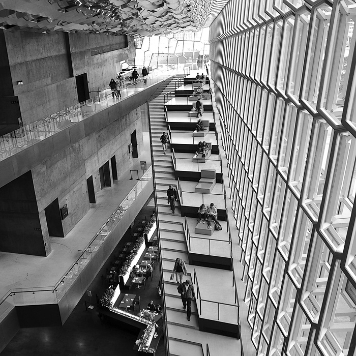 На разных уровнях