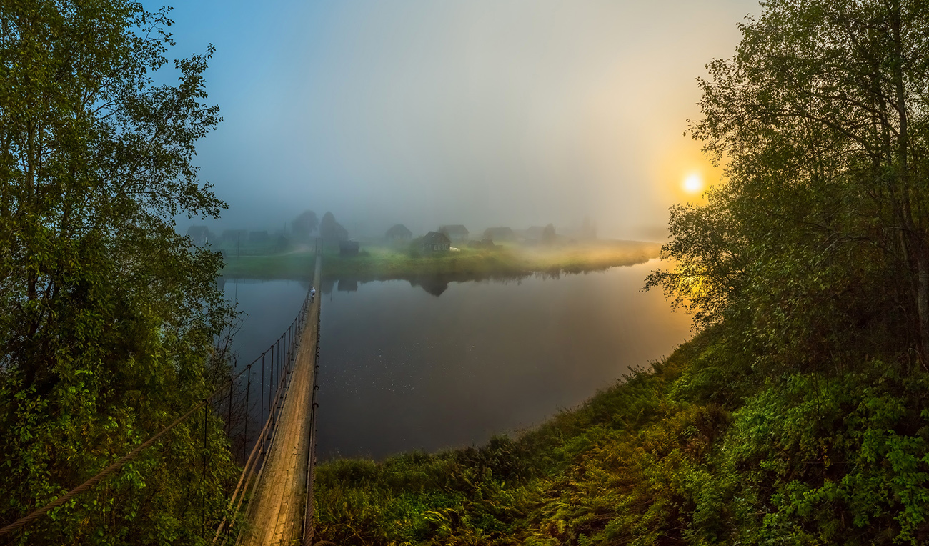 Подвесной мост через реку Оять