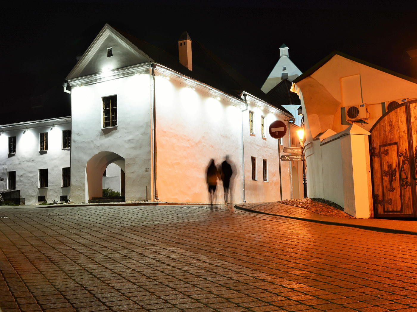 Влюбленные "призраки" Старого города