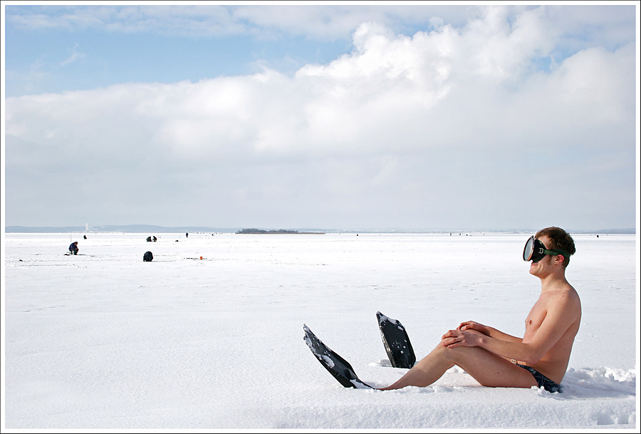 1-ый на пляже или рано приперся