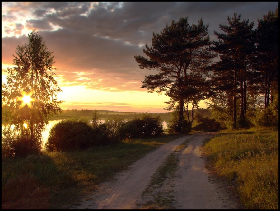 Воскресный вечер...