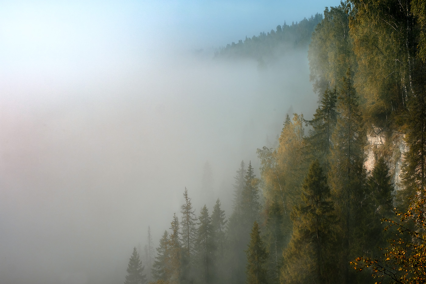 Утро на усьвинских столбах