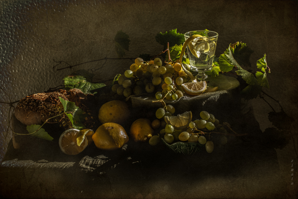 натюрморт с лимоном
