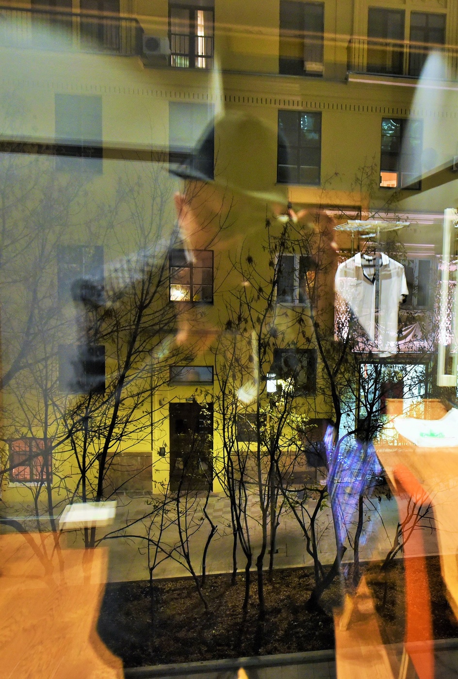 Окно во двор ...