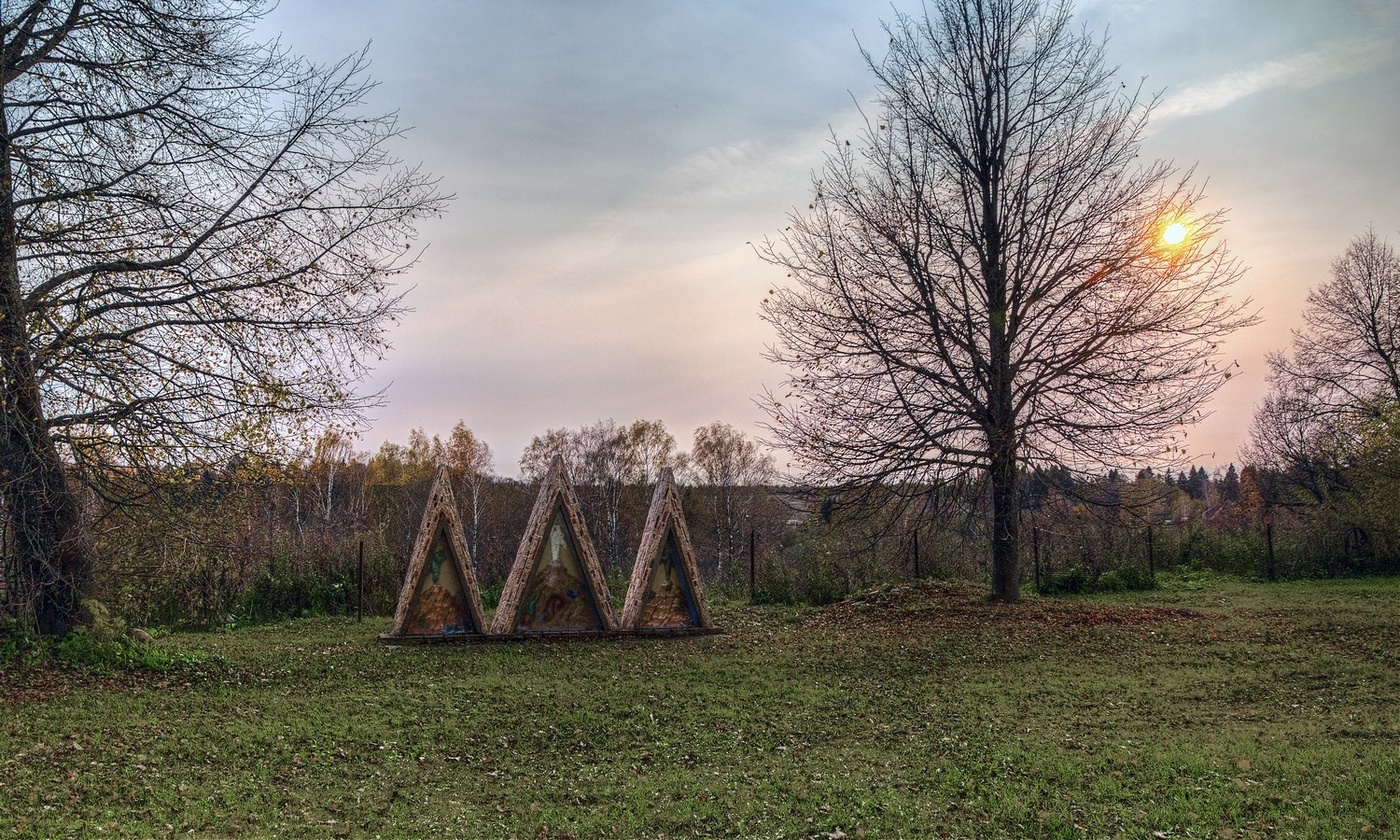 У храма в Бужарово