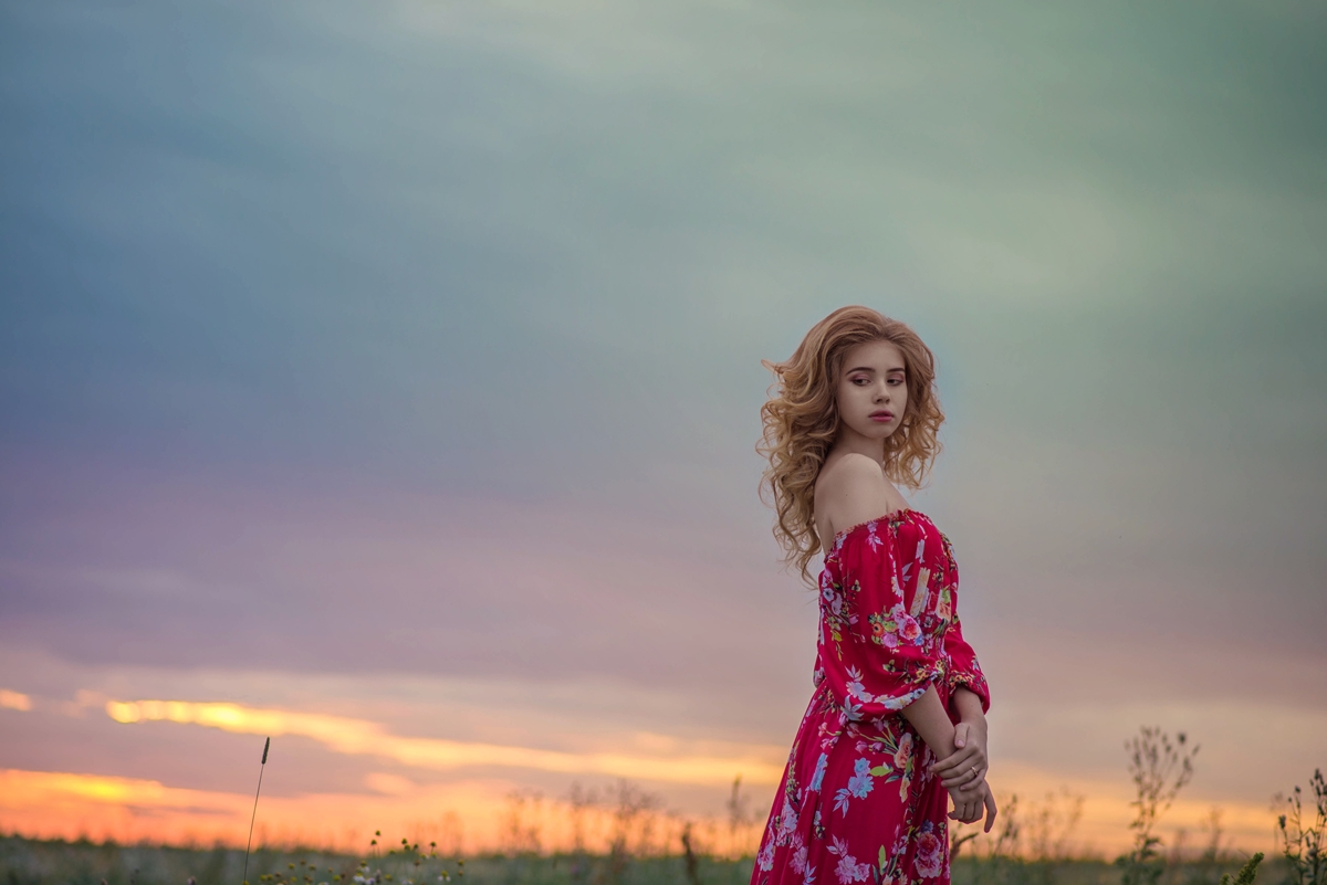 Портрет на фоне неба