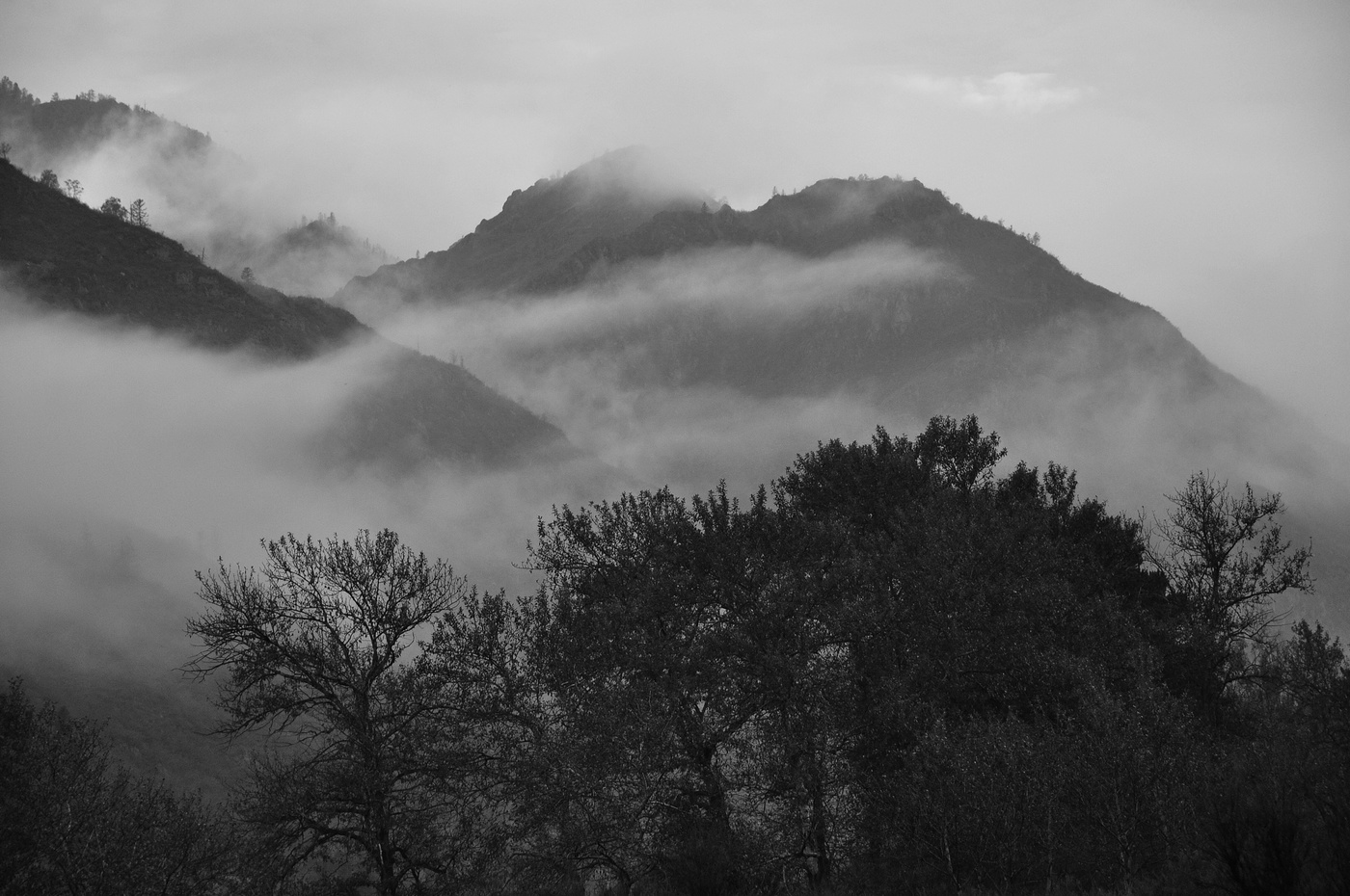 Там за туманами