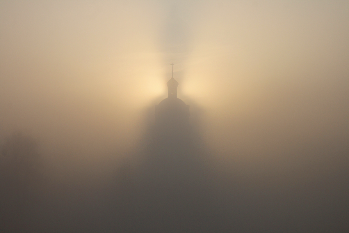 Там за туманами