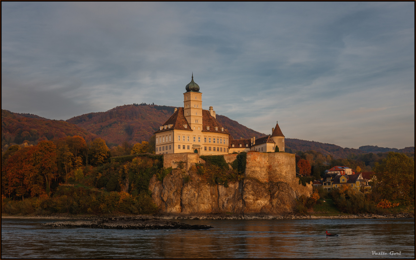 Старый замок.