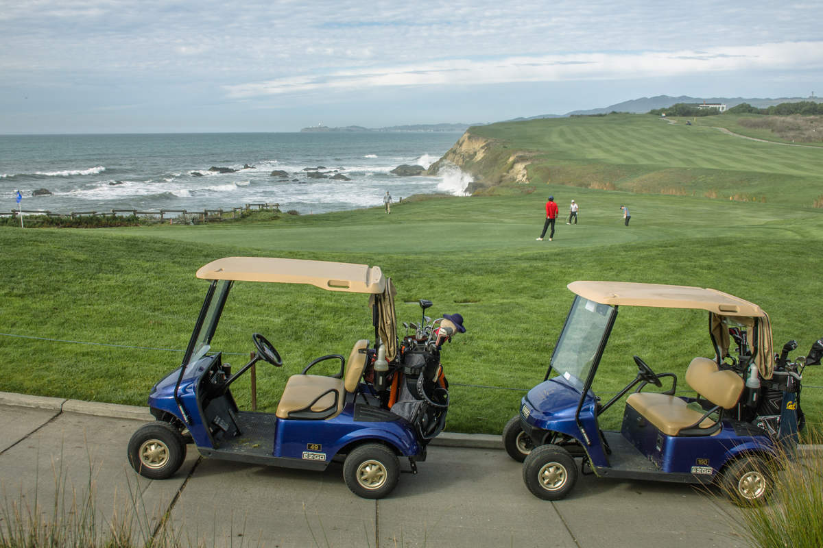 Игра в гольф