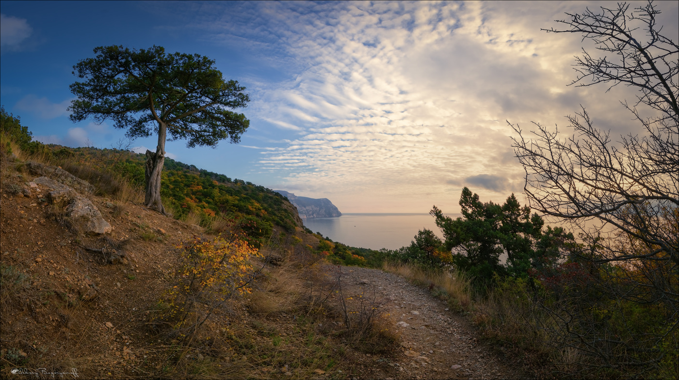 Каменистыми тропами Крыма.