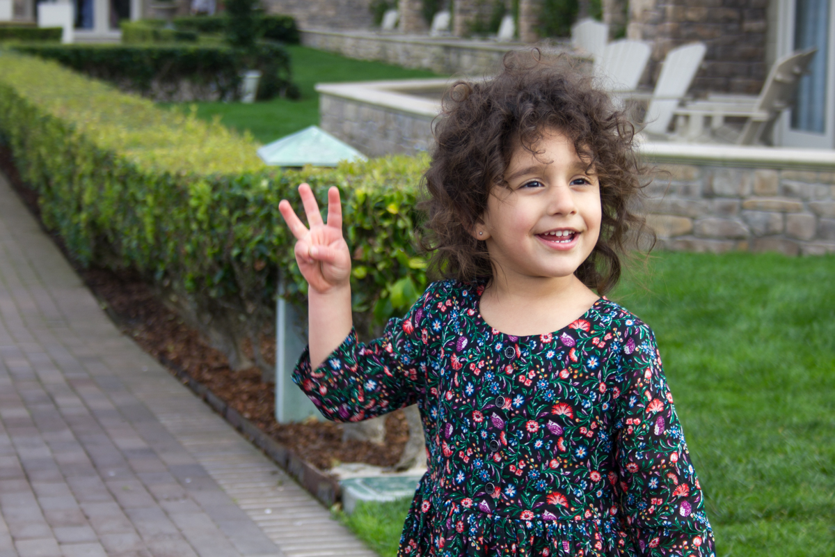 - Мне три года!