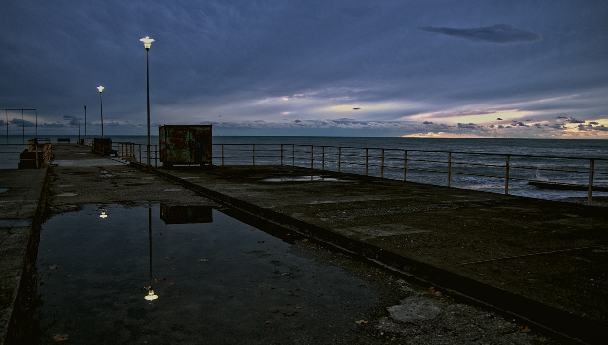 Холодный вечер одиночества...