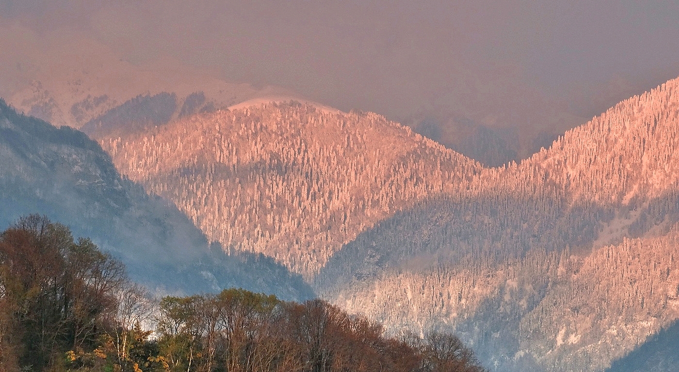 Вечер высоко в горах
