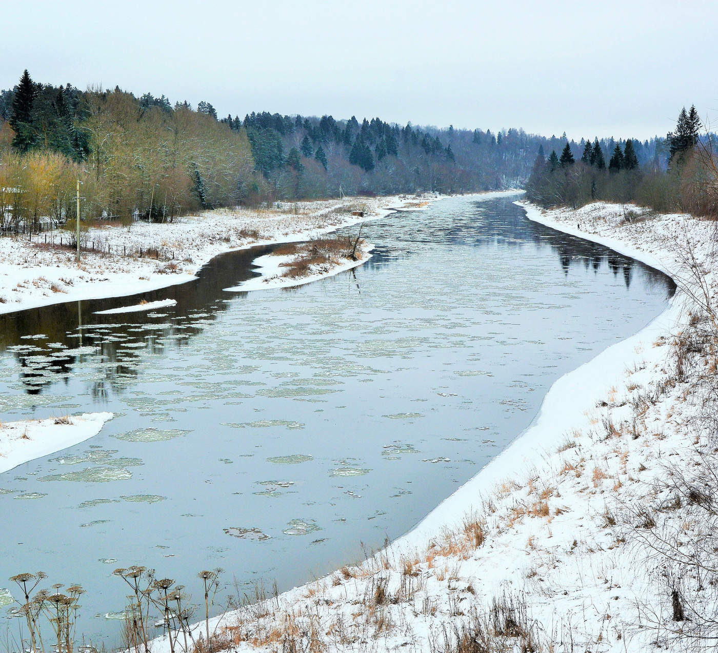 Ледоход в январе ...