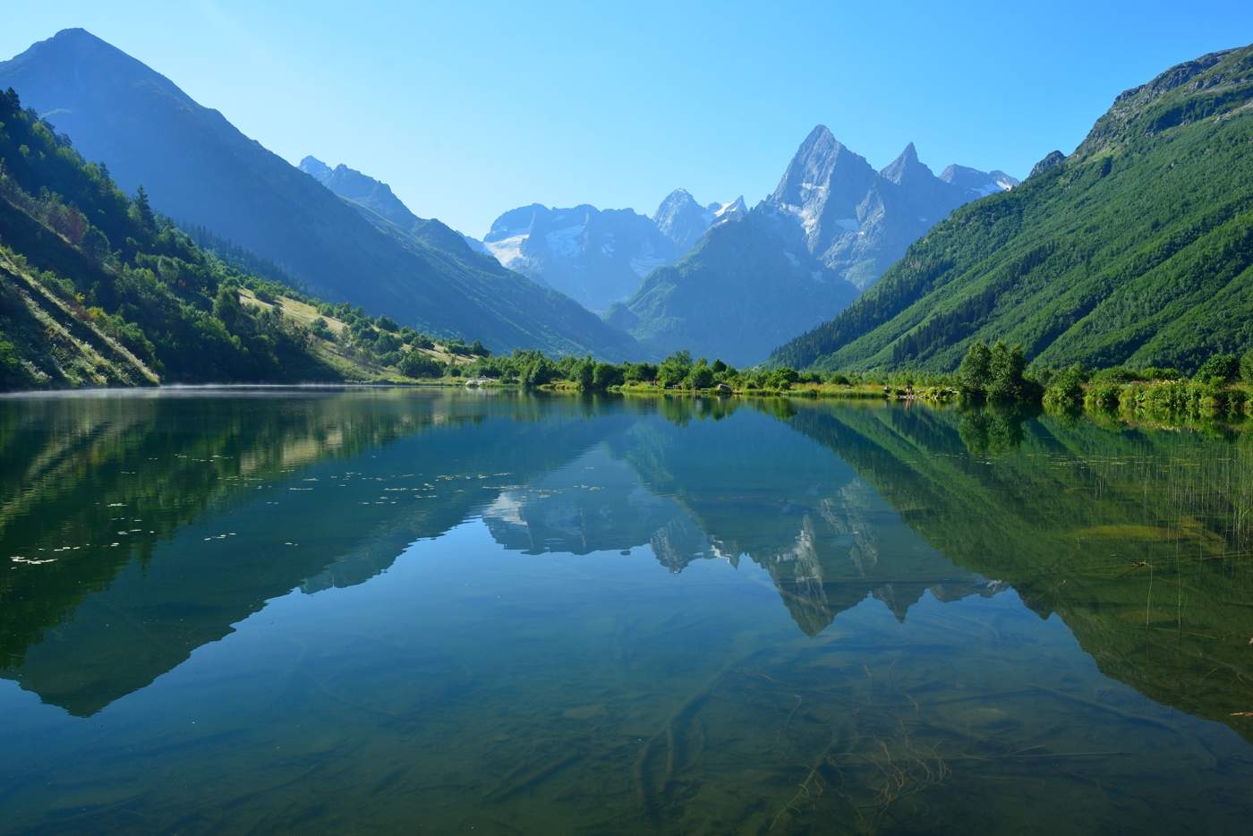 Утро на озере